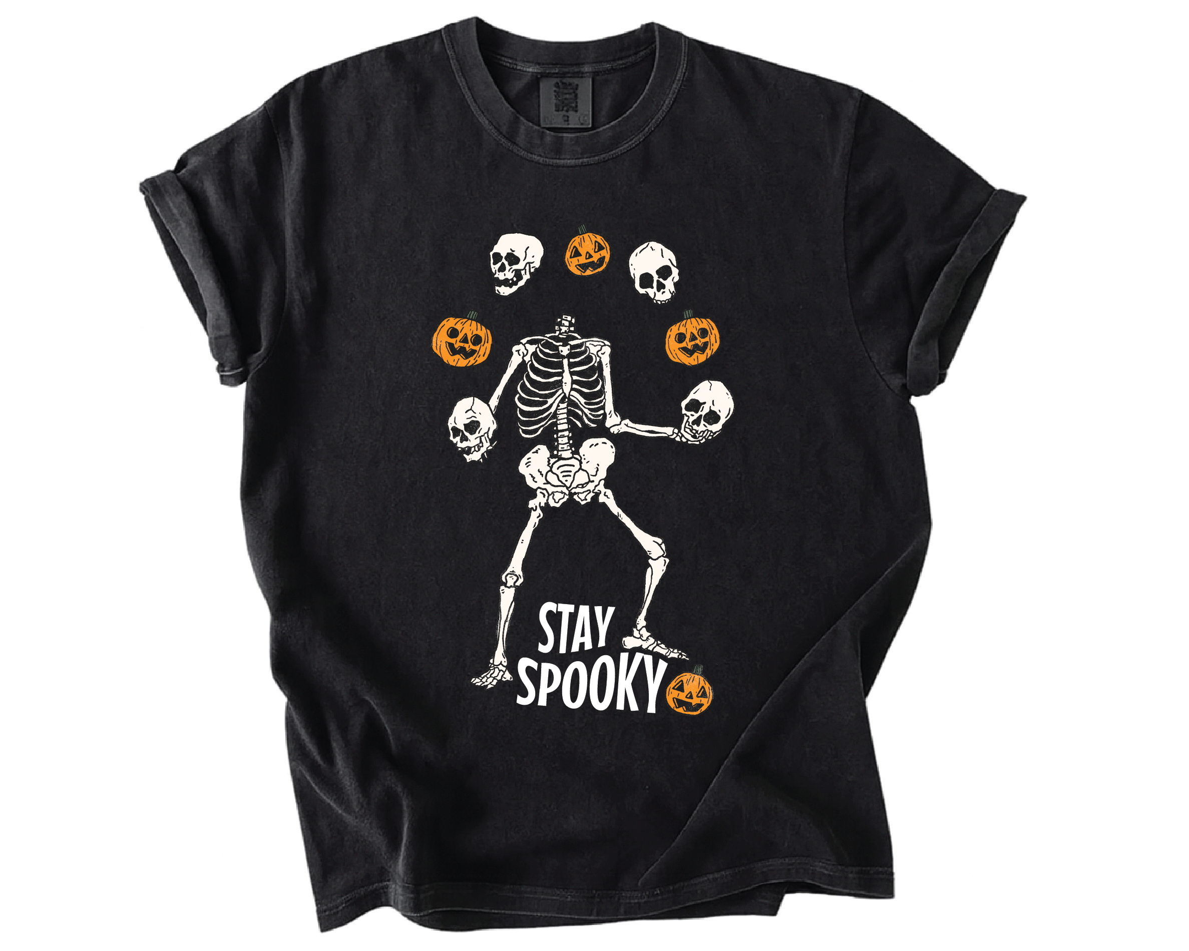 Stay Spooky Skeleton Shirt – Funny Halloween Skeleton Juggling Pumpkins & Skulls Tee