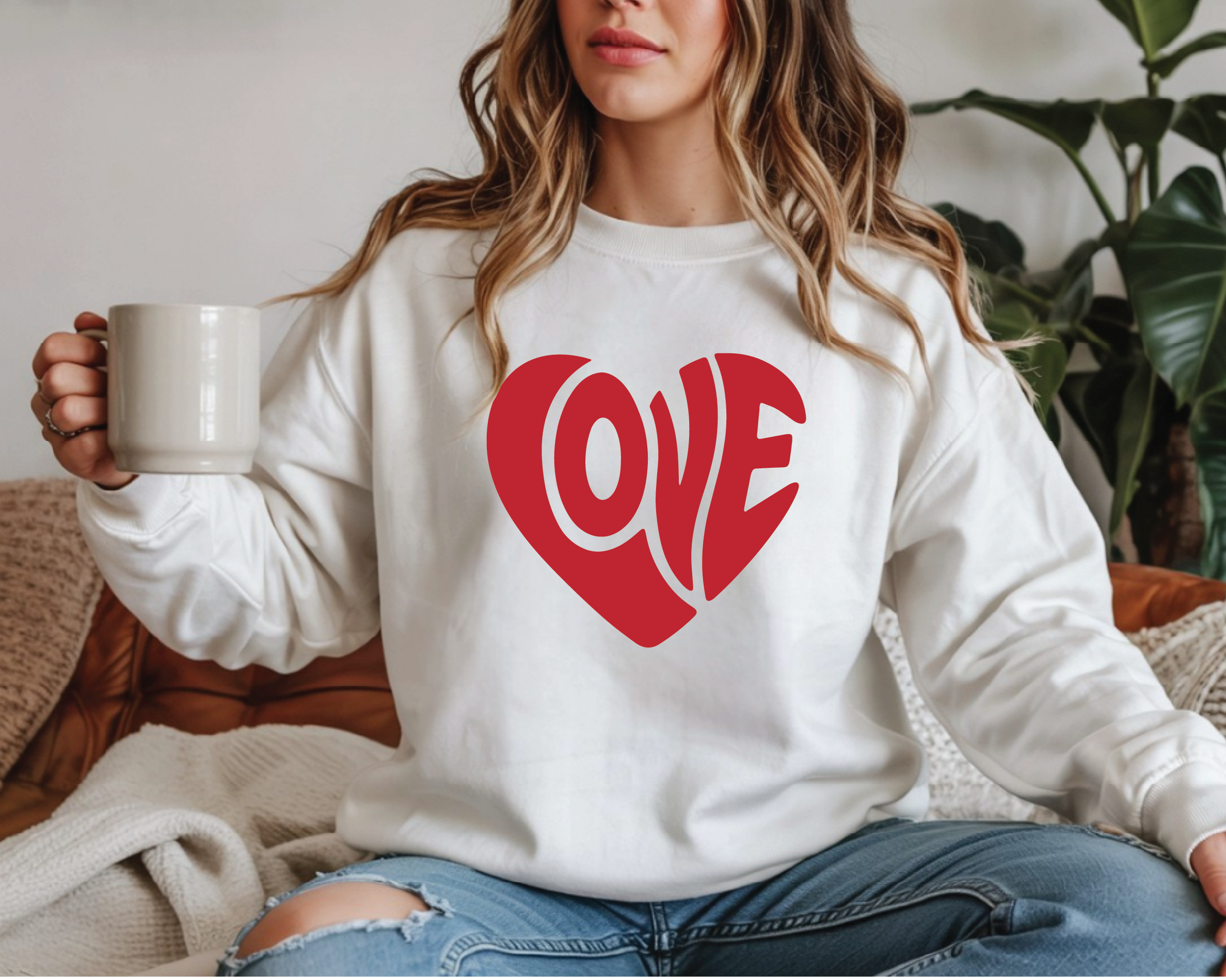 Love Heart Sweatshirt – Cozy Valentine Crewneck for Women - vl11